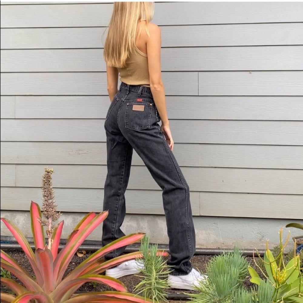 Vintage high waisted jeans